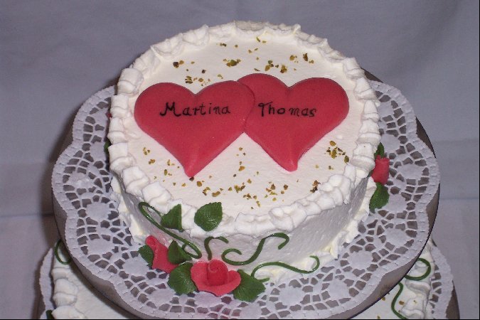 Torten Torte Hochzeit 3 stoeckig dreistoeckig Herz 2.JPG